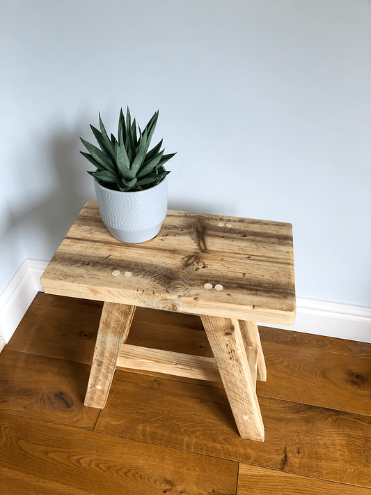 WIVETON - Rustic Stool / Side table