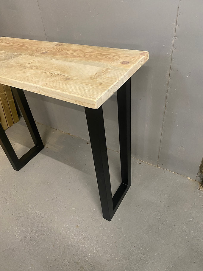 GUNTON - Rustic Breakfast Bar with Metal Square Legs