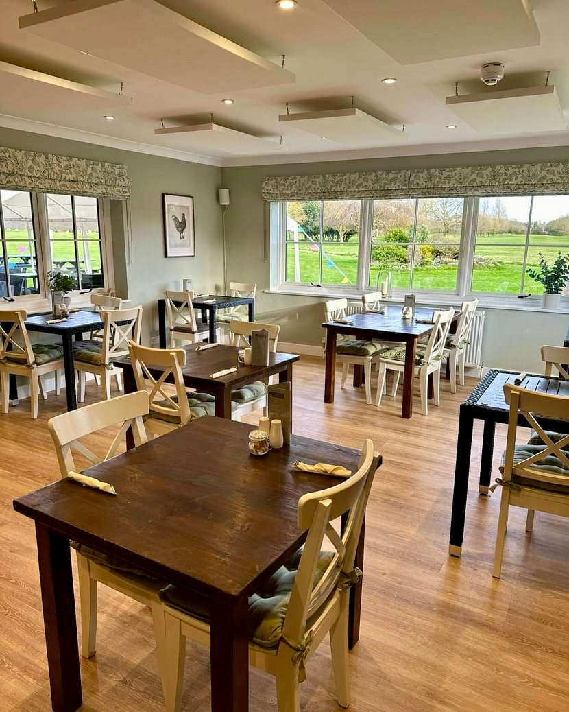 WALSINGHAM - Rustic Farmhouse Solid Wood Dining Table