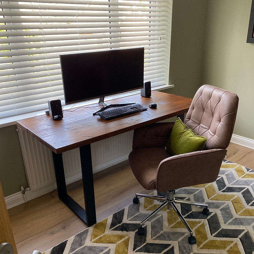 HENLOW - Industrial square leg desk